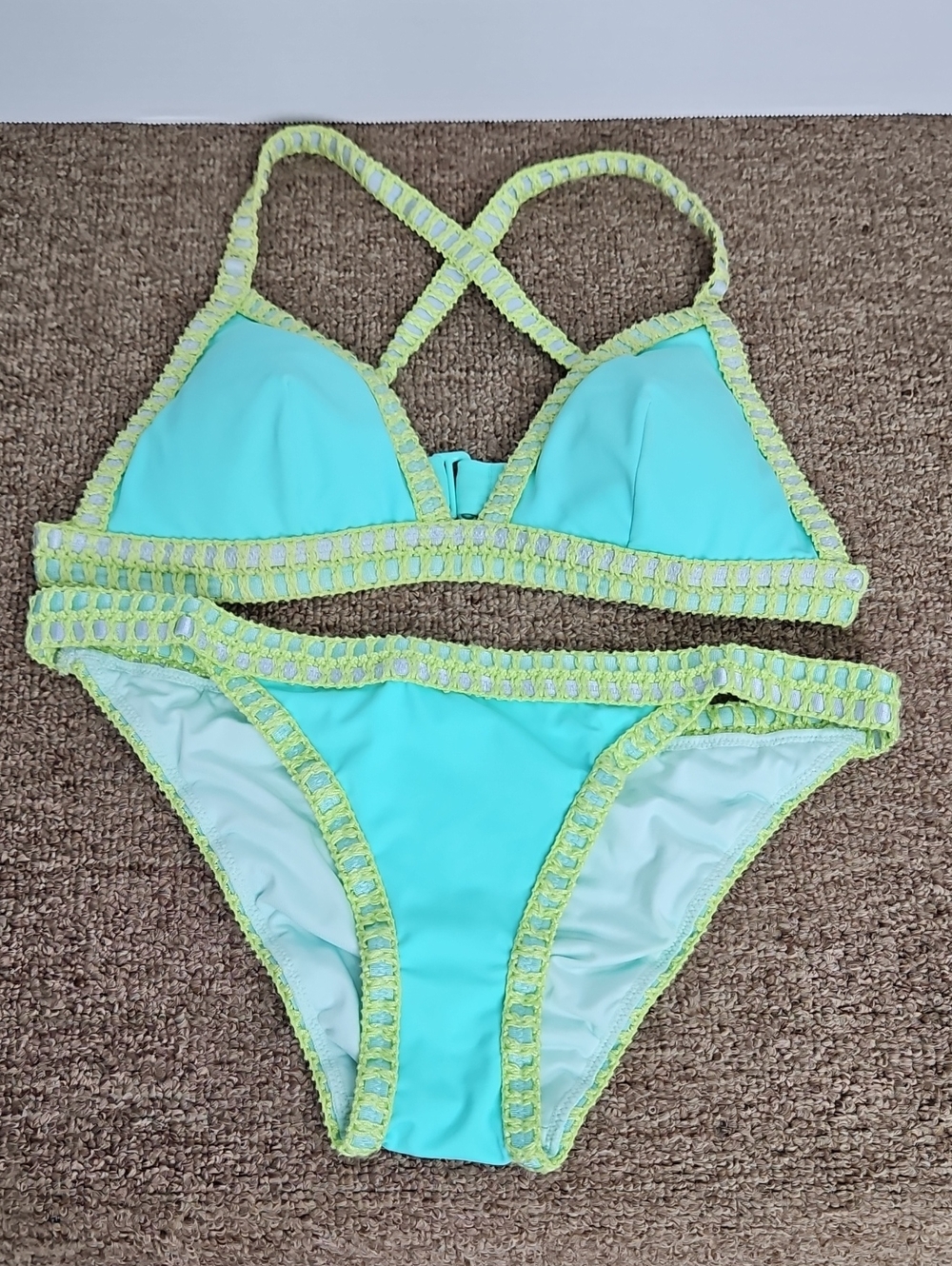 Victoria's Secret VS Aqua Crochet Ribbon Trim Bikini Set Sz S Womens Triangle